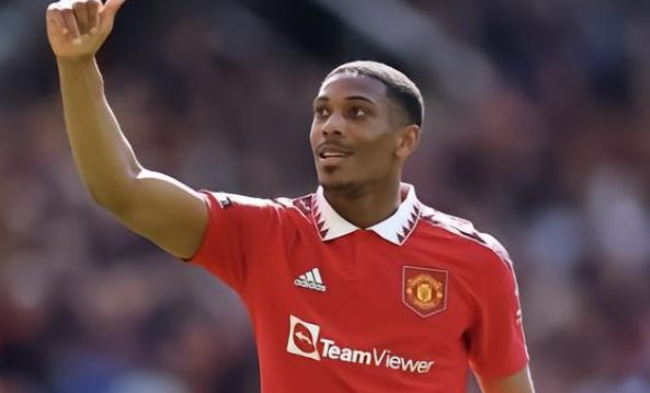 他的到來正 他的到來正